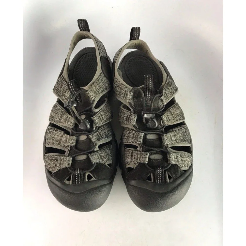KEEN Men's Size 11 Newport H2 Sandal/Sneaker in Black/Steel Grey Color Way Used
